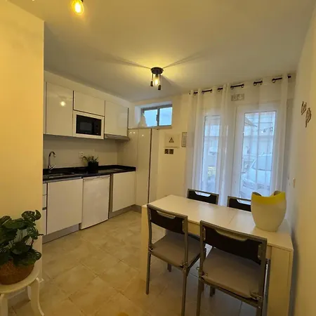 Appartamento Casa Pêa - T1 Rés-do-chão Com Espaço Exterior Nazaré